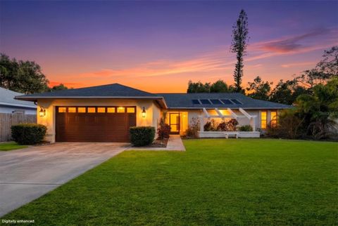 Photo of 3978 Helene Street, Sarasota, FL 34233 (MLS # N6142850)