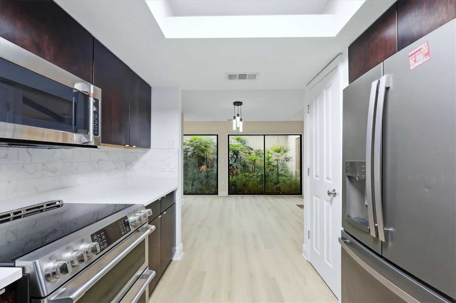 FOREST LAKES SOUTH - Residential