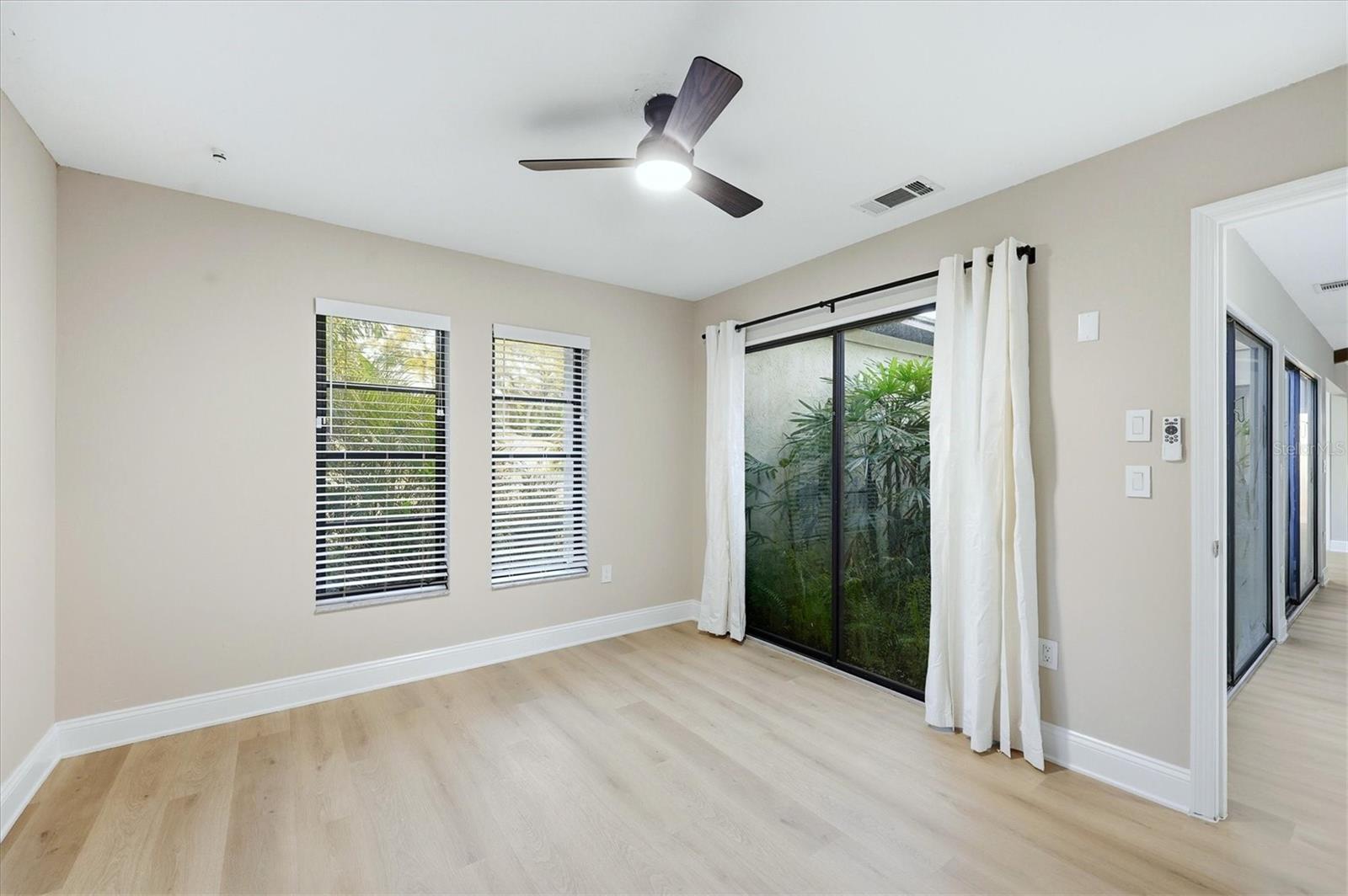 FOREST LAKES SOUTH - Residential