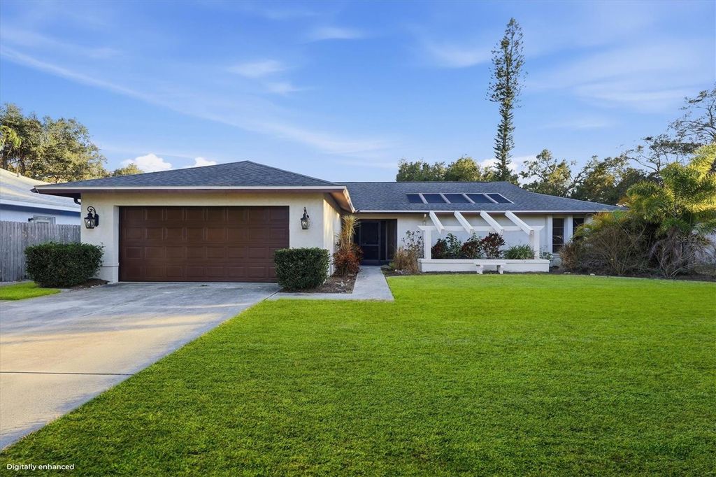 Photo of 3978 Helene Street, Sarasota, FL 34233 (MLS # N6142850)