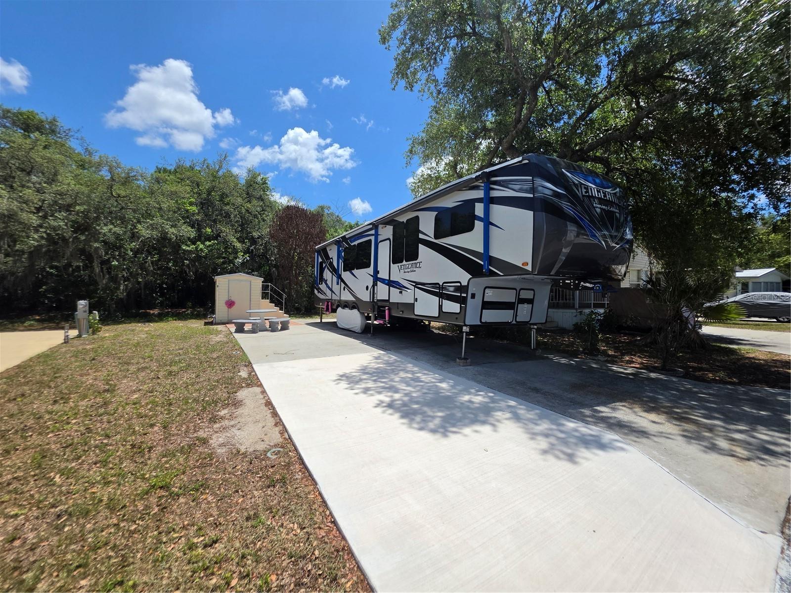 SOUTH SHORE RESORT AN RV CONDO - Land