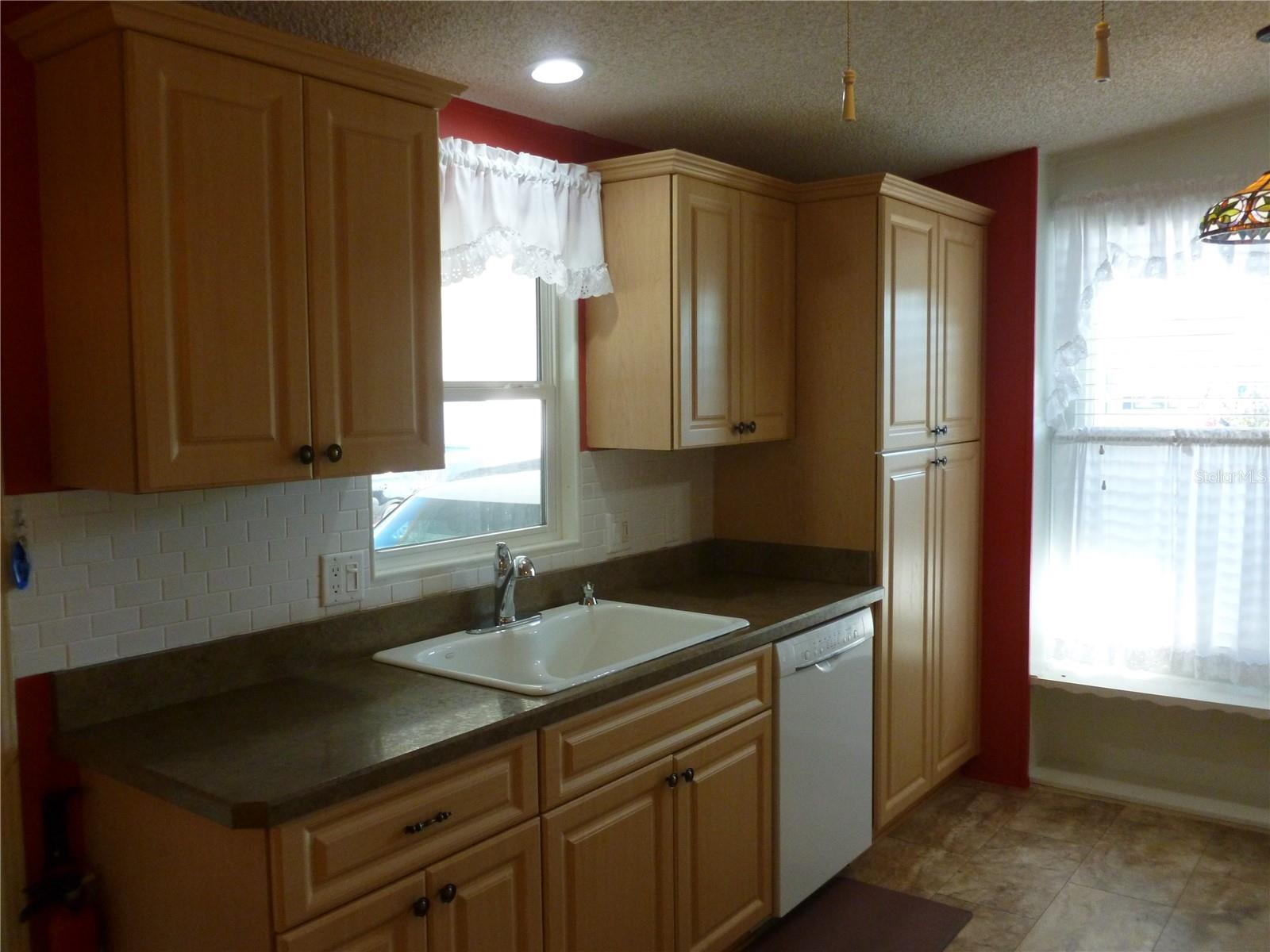 TIMBER LAKE ESTATES - Residential