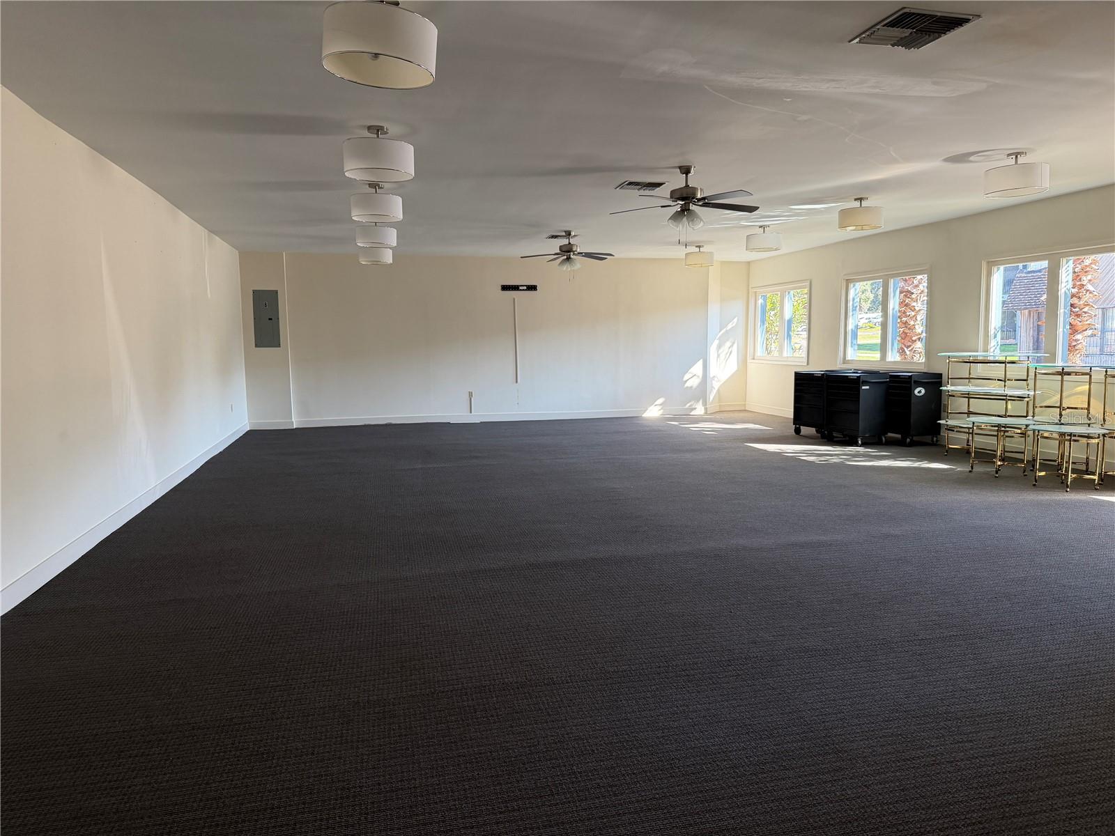EUSTIS - Commercial Lease