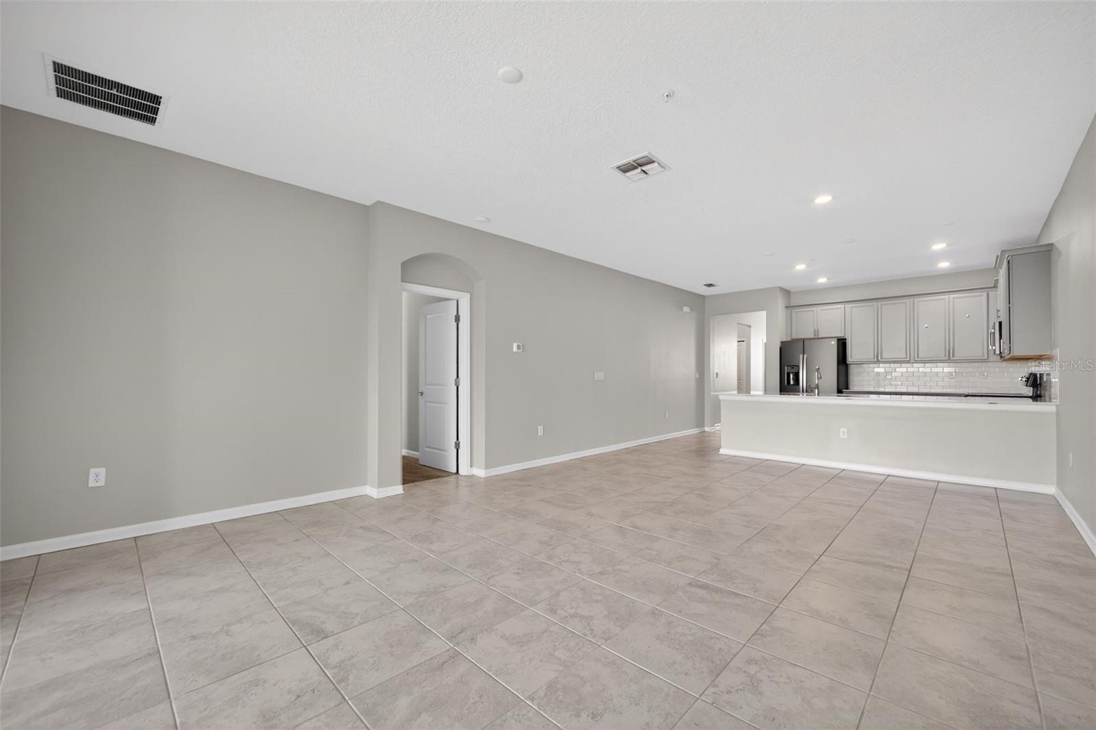 CHAMPIONSGATE CONDO 2 PH 3 - Residential