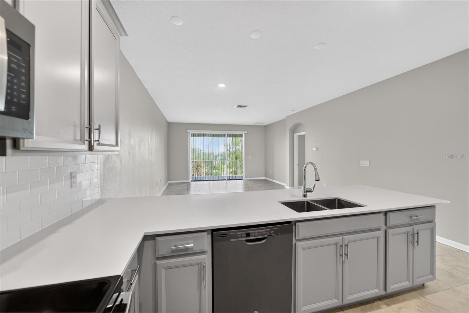 CHAMPIONSGATE CONDO 2 PH 3 - Residential