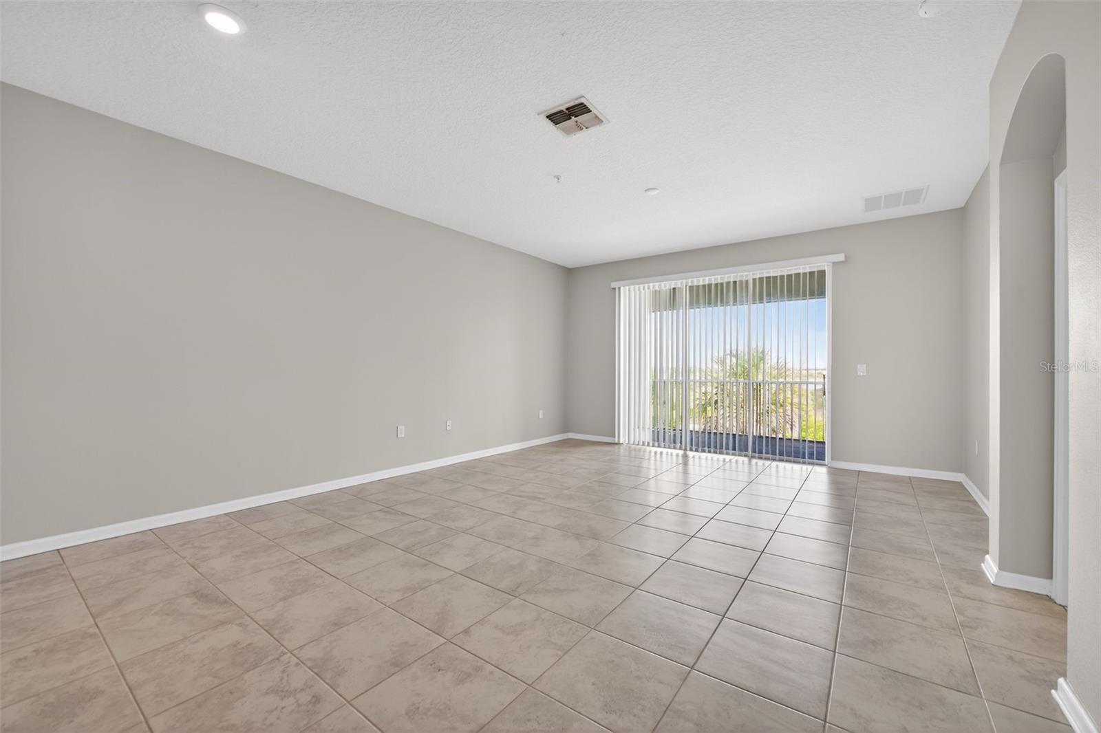 CHAMPIONSGATE CONDO 2 PH 3 - Residential