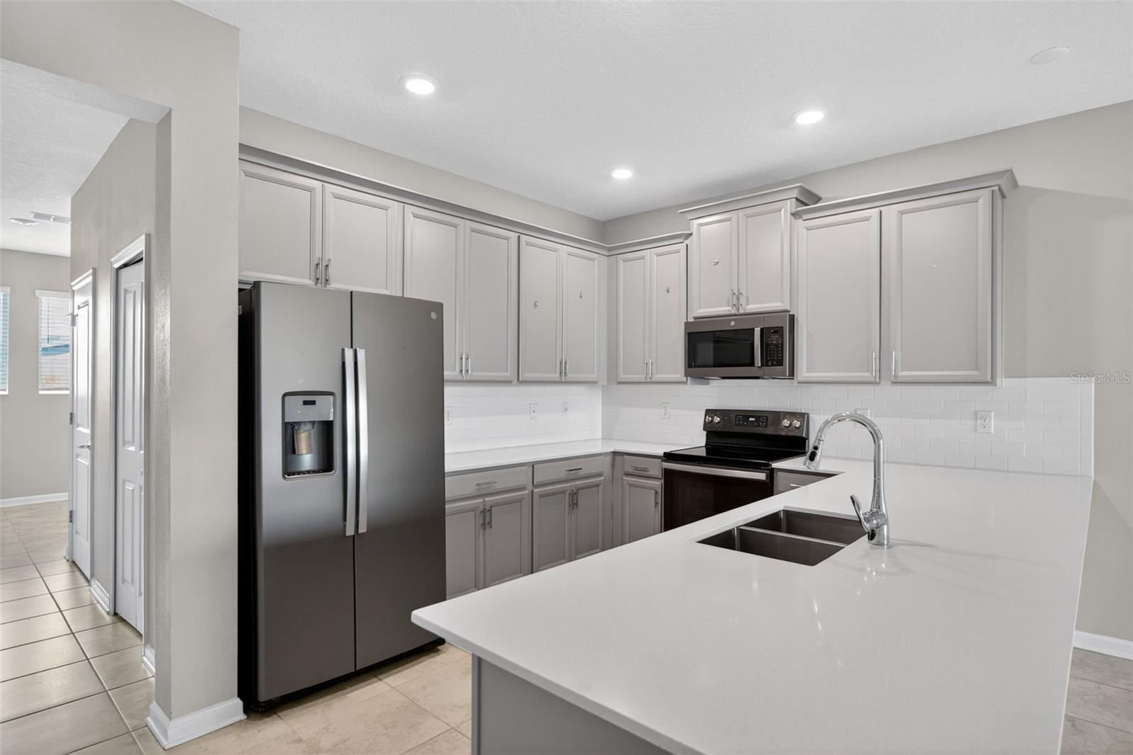 CHAMPIONSGATE CONDO 2 PH 3 - Residential