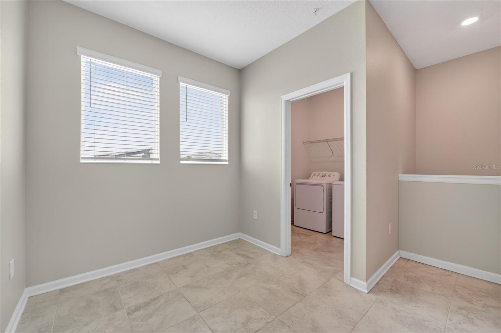 CHAMPIONSGATE CONDO 2 PH 3 - Residential