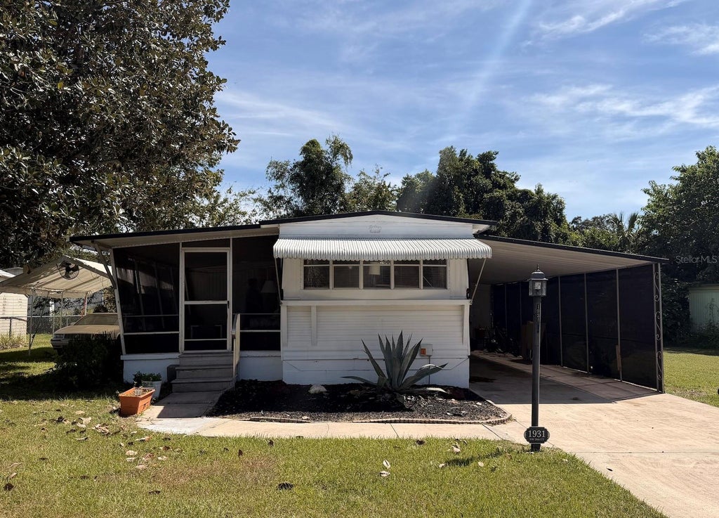 Photo of 1931 NW 29th Court, Ocala, FL 34475 (MLS # OM732990)
