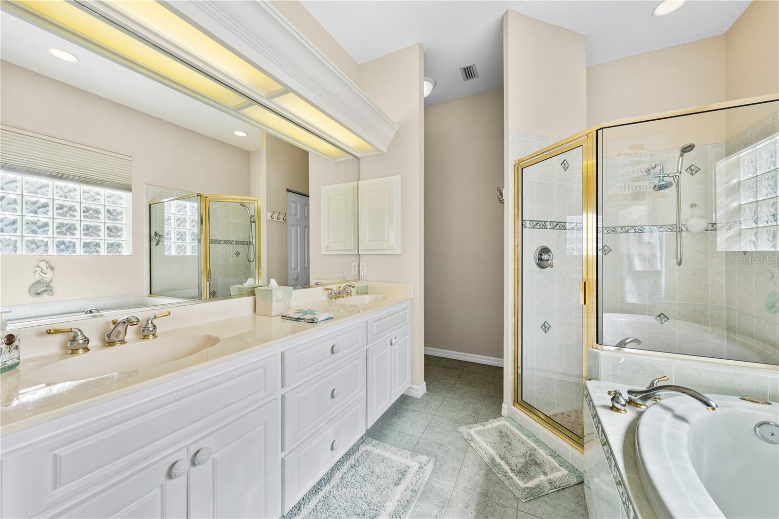 SAWGRASS - Residential