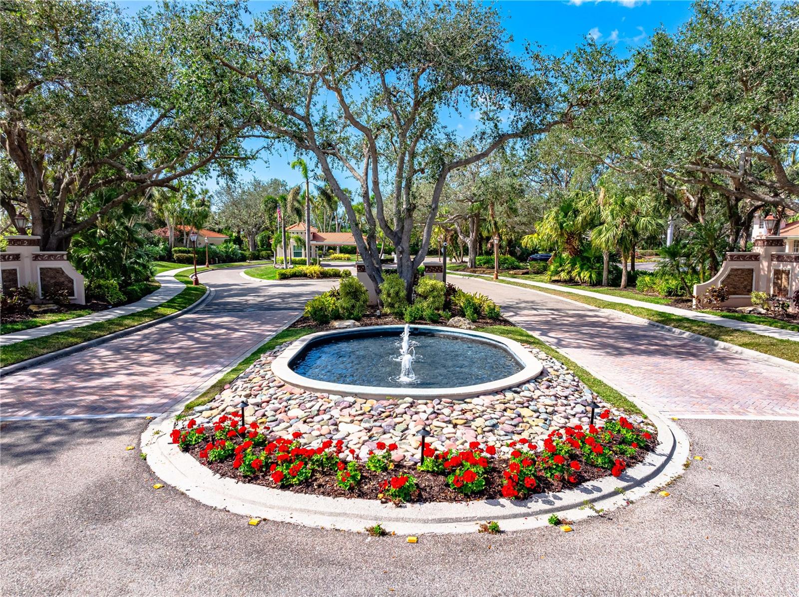 SAWGRASS - Residential