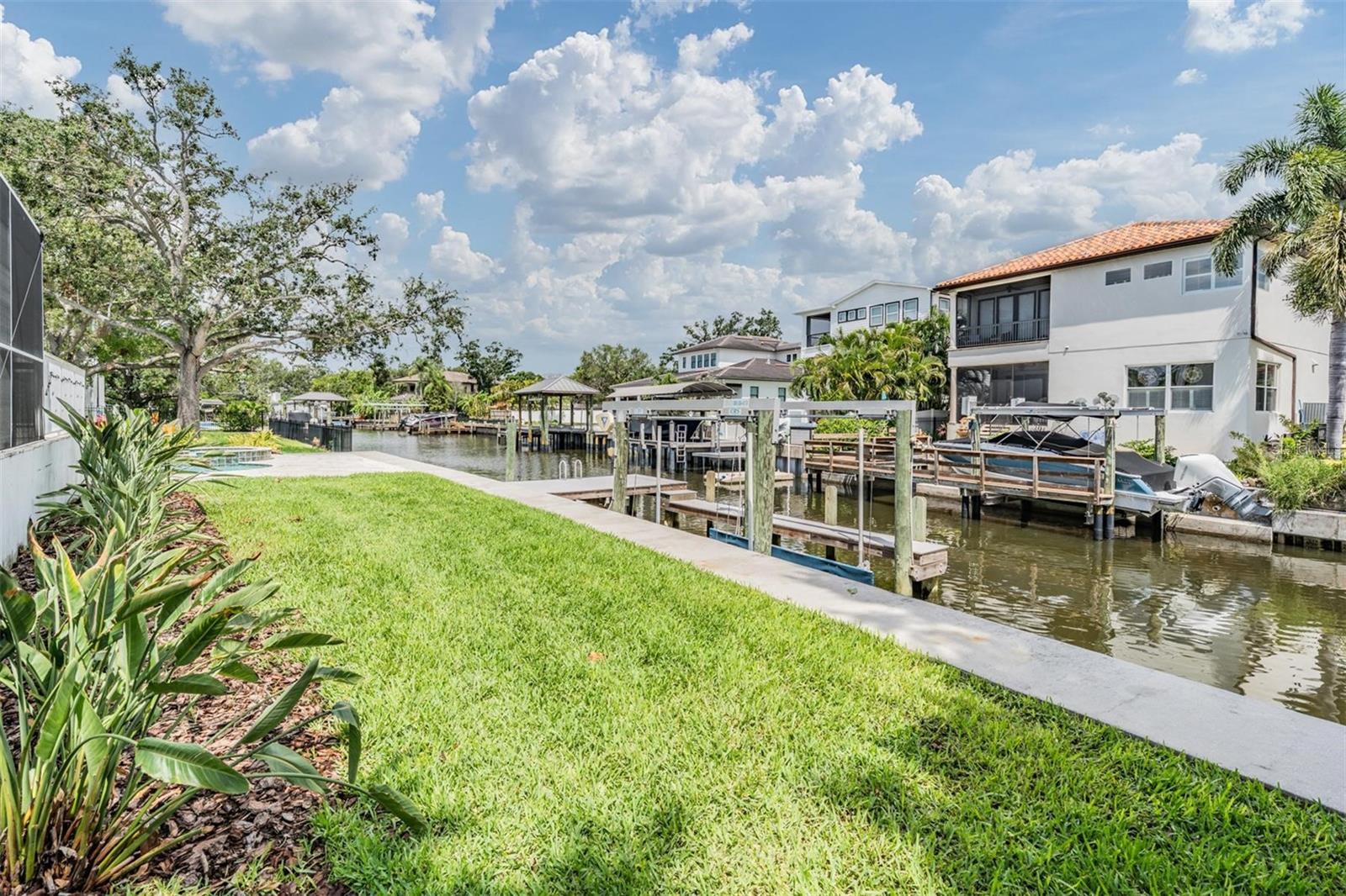 DAVIS ISLANDS PB10 PG52 TO 57 - Residential Lease