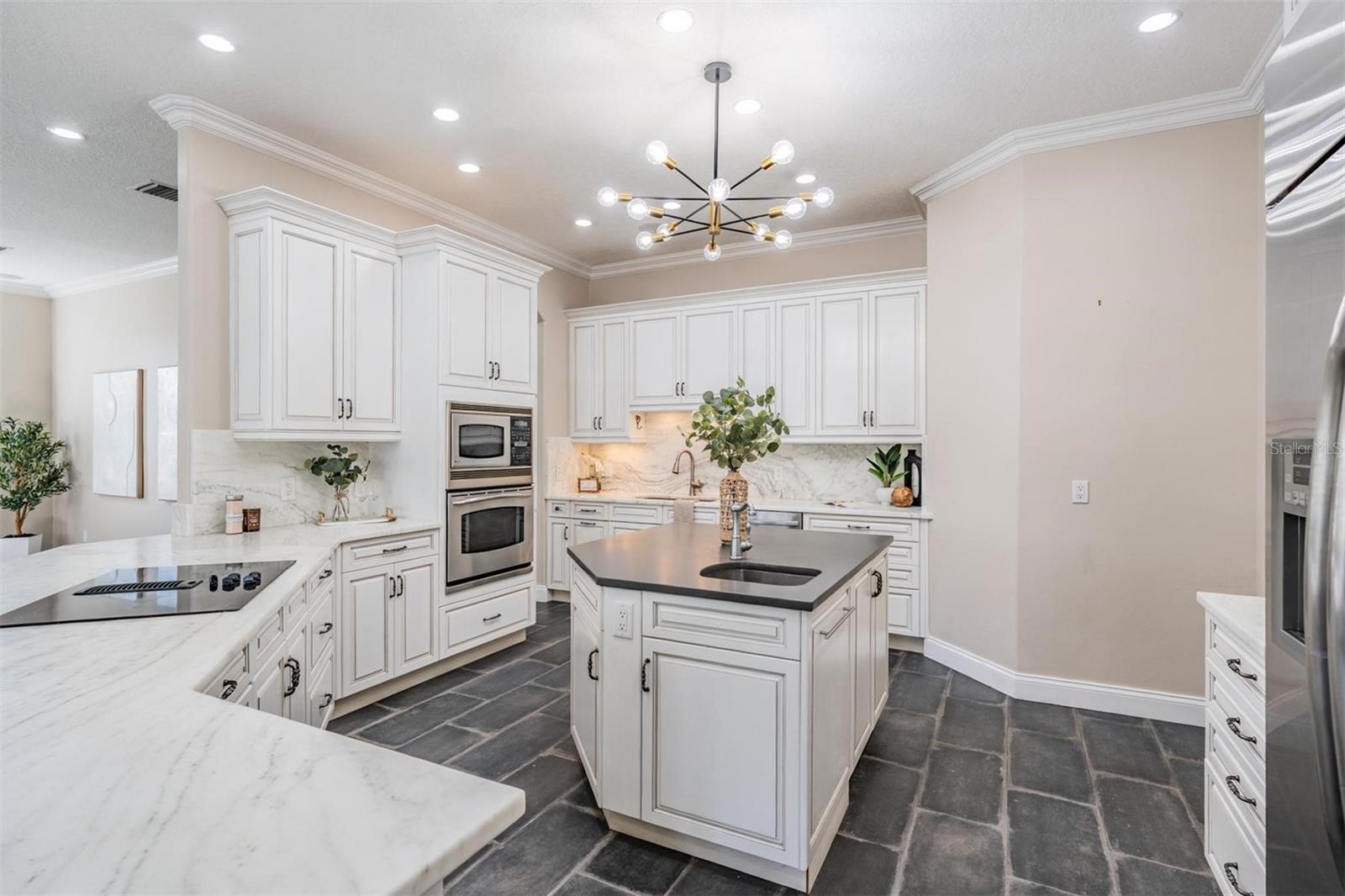 DAVIS ISLANDS PB10 PG52 TO 57 - Residential Lease