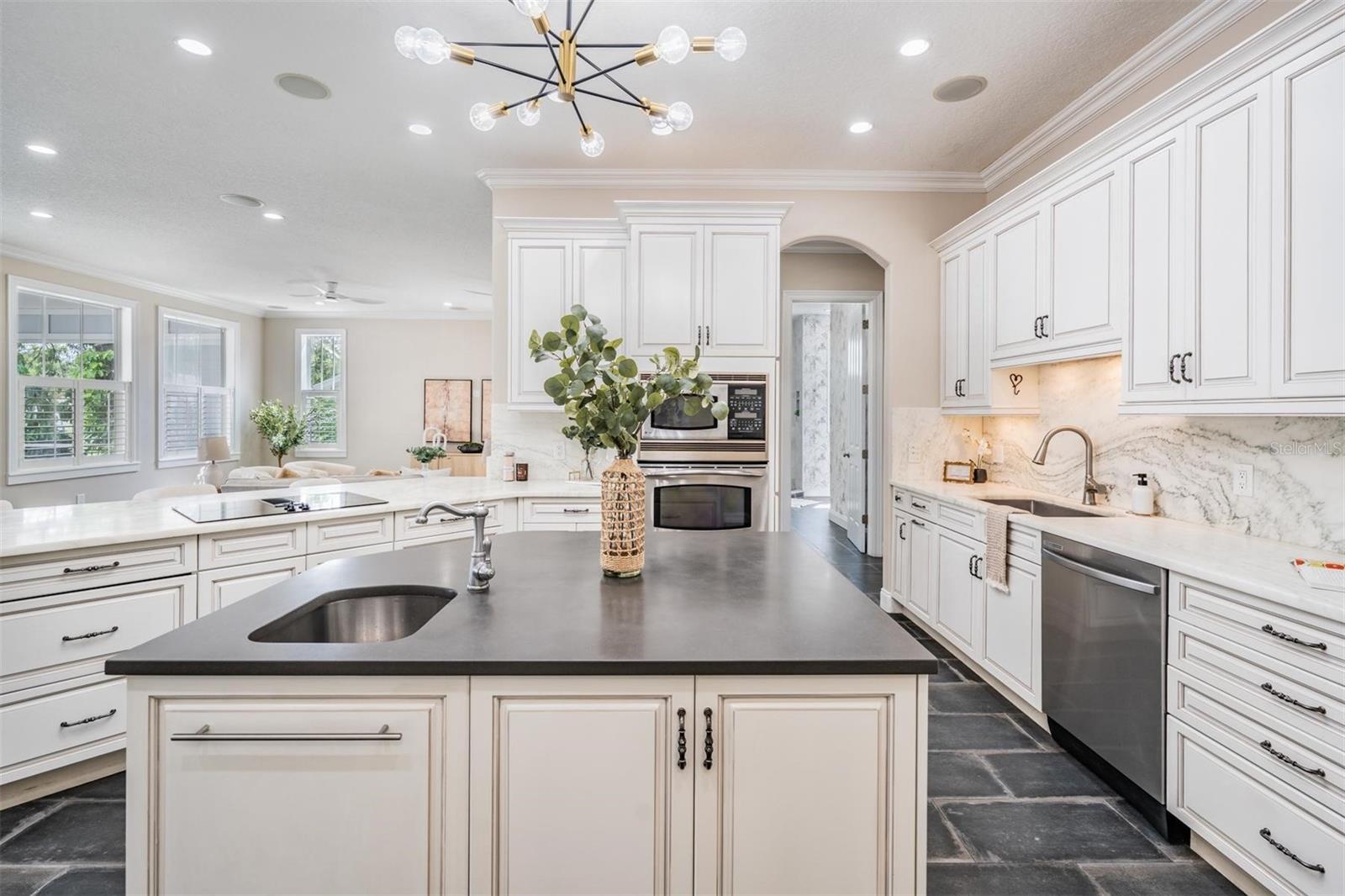 DAVIS ISLANDS PB10 PG52 TO 57 - Residential Lease