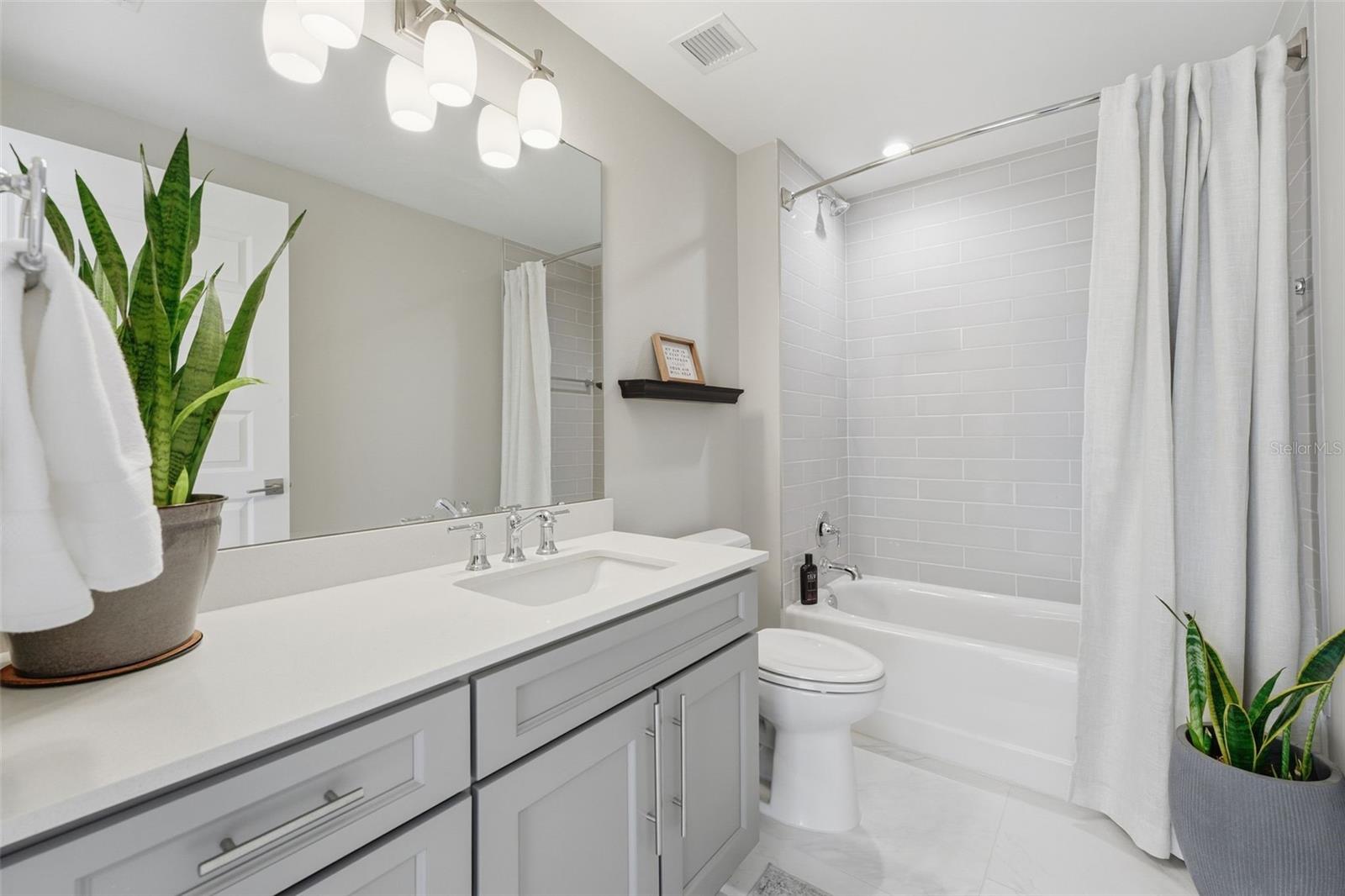 SIENA/BELLA COLLINA - Residential