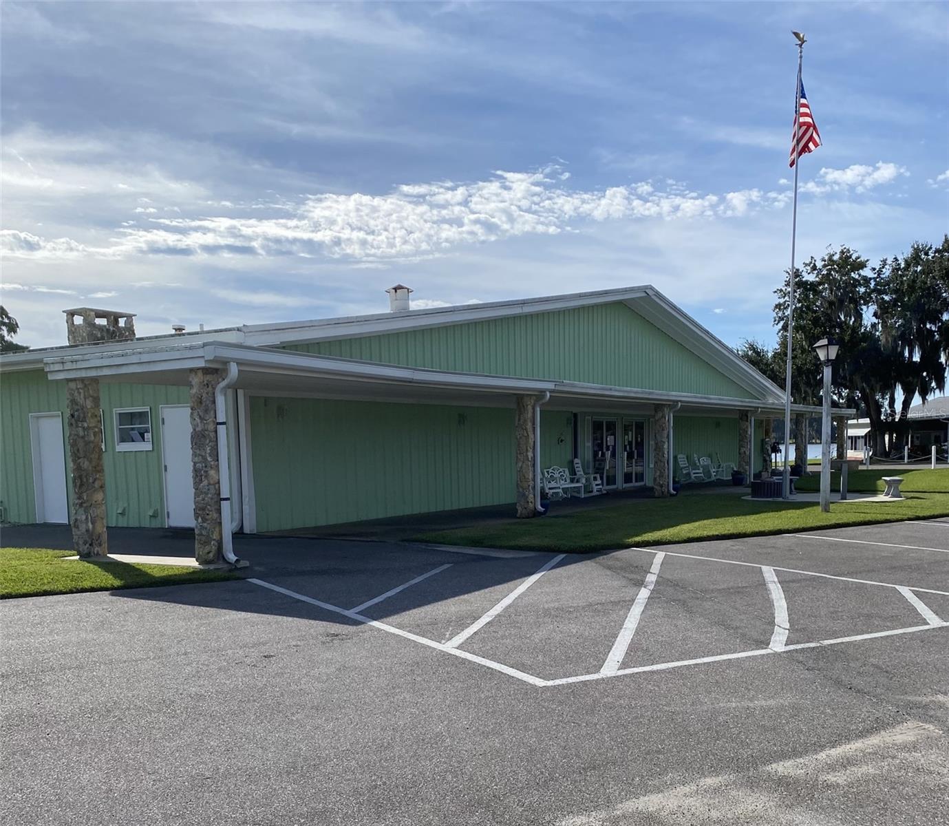 EUSTIS COUNTRY CLUB MANOR MHP - Land