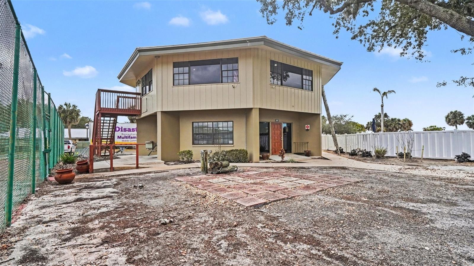 BAY VILLA CONDO - Residential