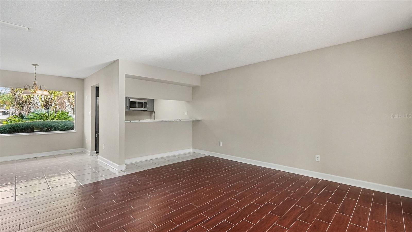 BAY VILLA CONDO - Residential