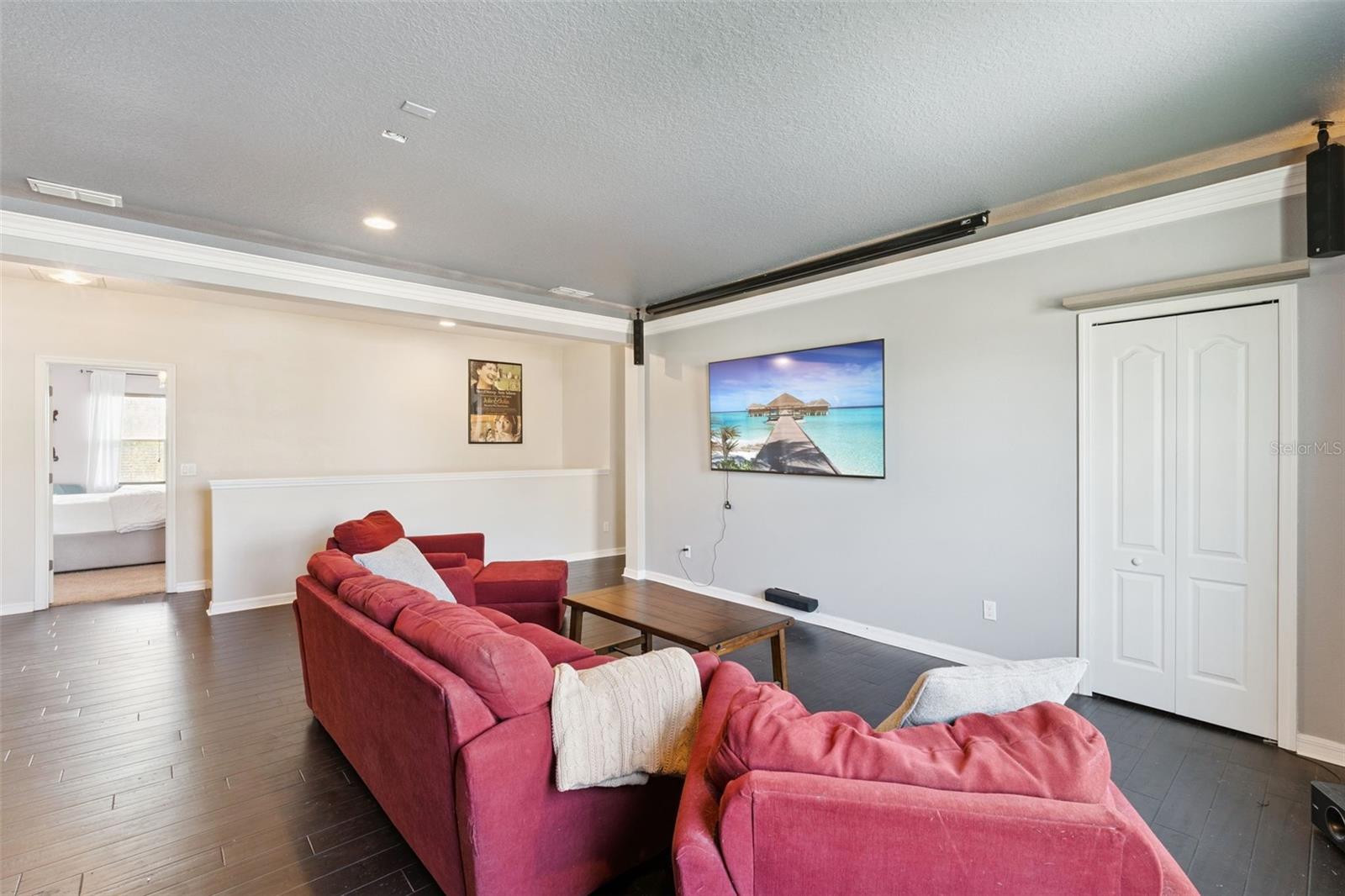 WATERSIDE POINTE - Residential