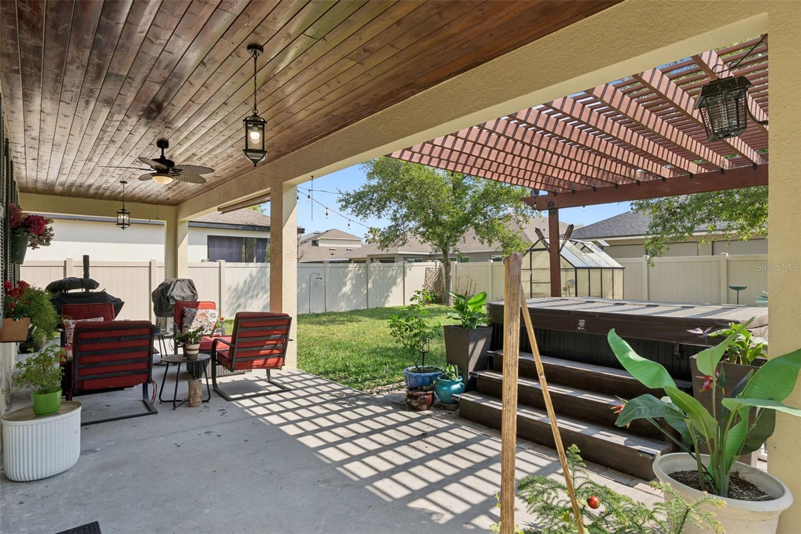 WATERSIDE POINTE - Residential