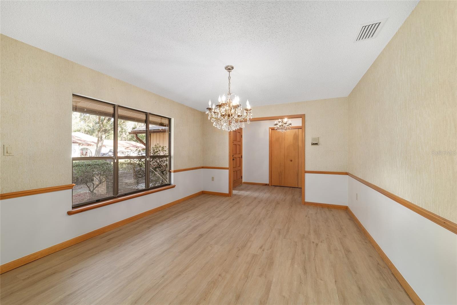 WOODFIELDS - Residential