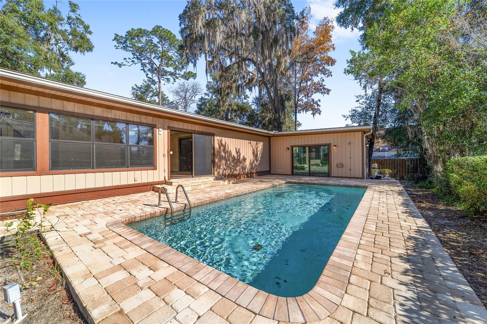 WOODFIELDS - Residential