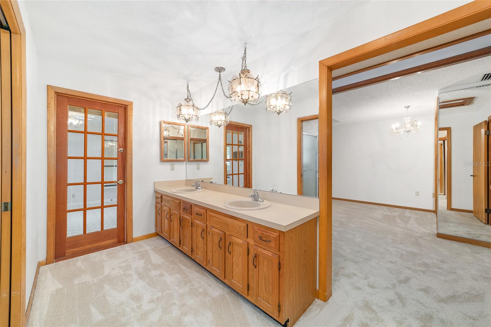 WOODFIELDS - Residential