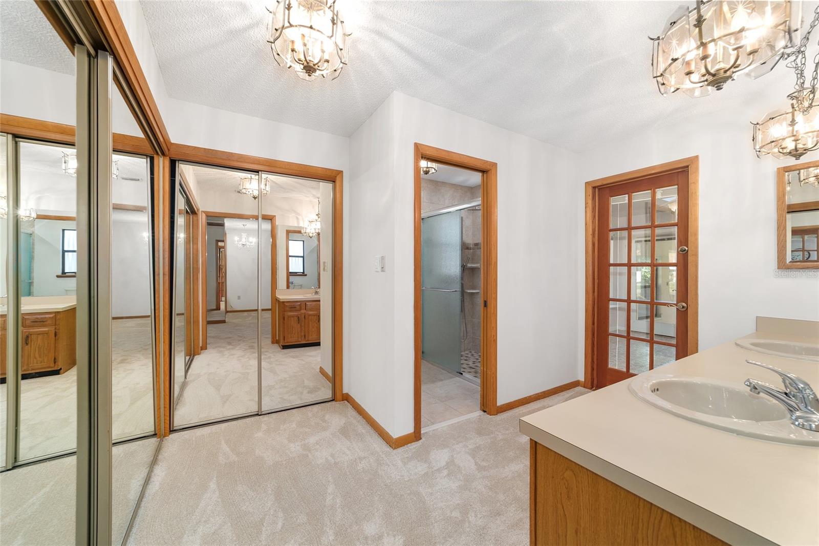 WOODFIELDS - Residential