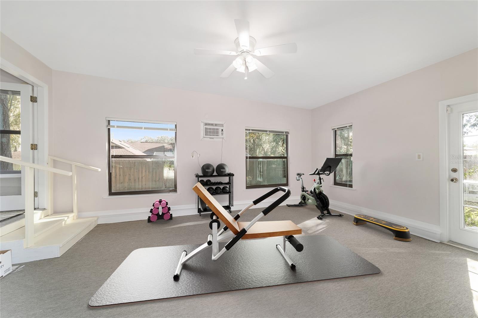 WOODFIELDS - Residential