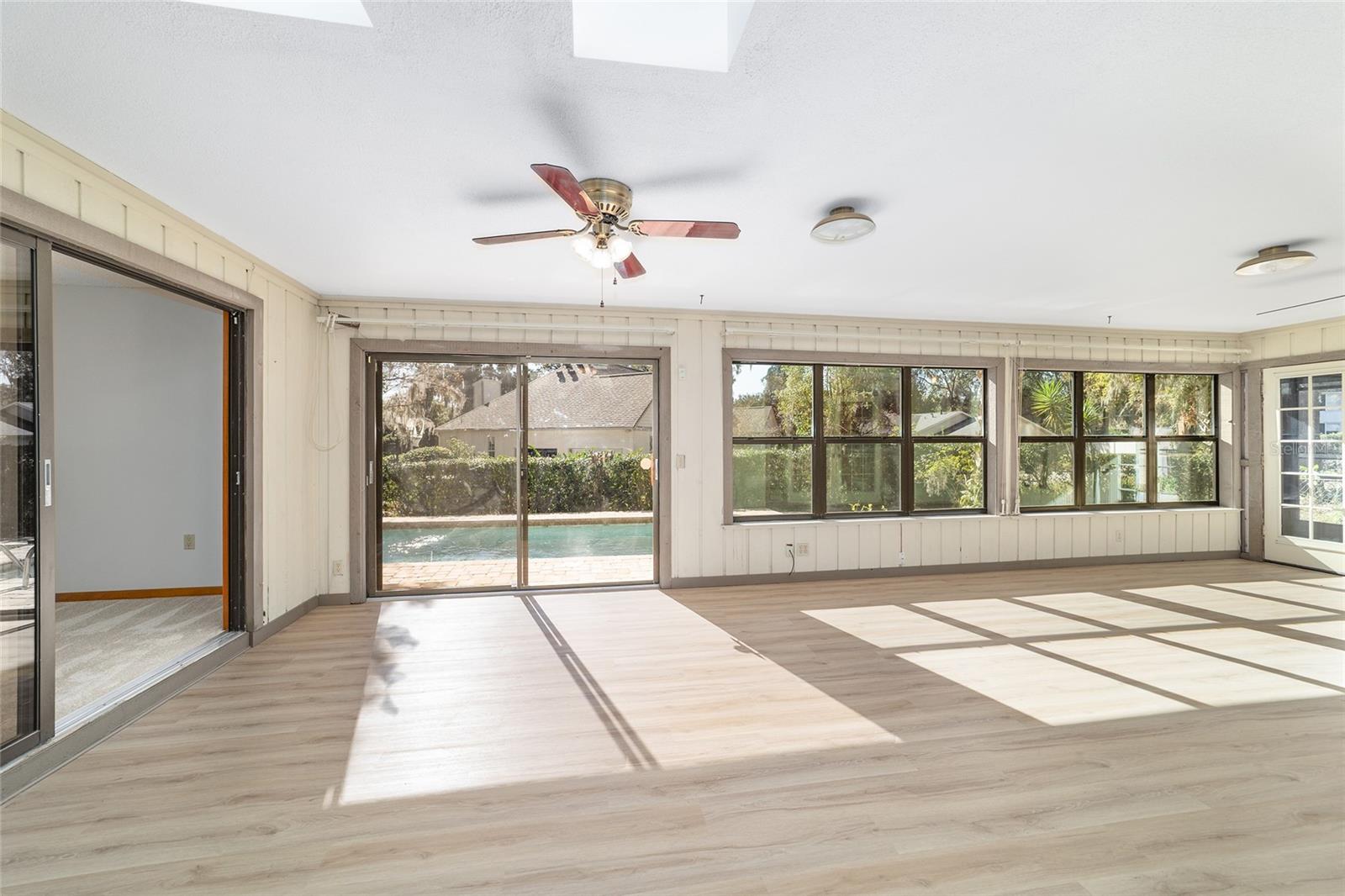 WOODFIELDS - Residential