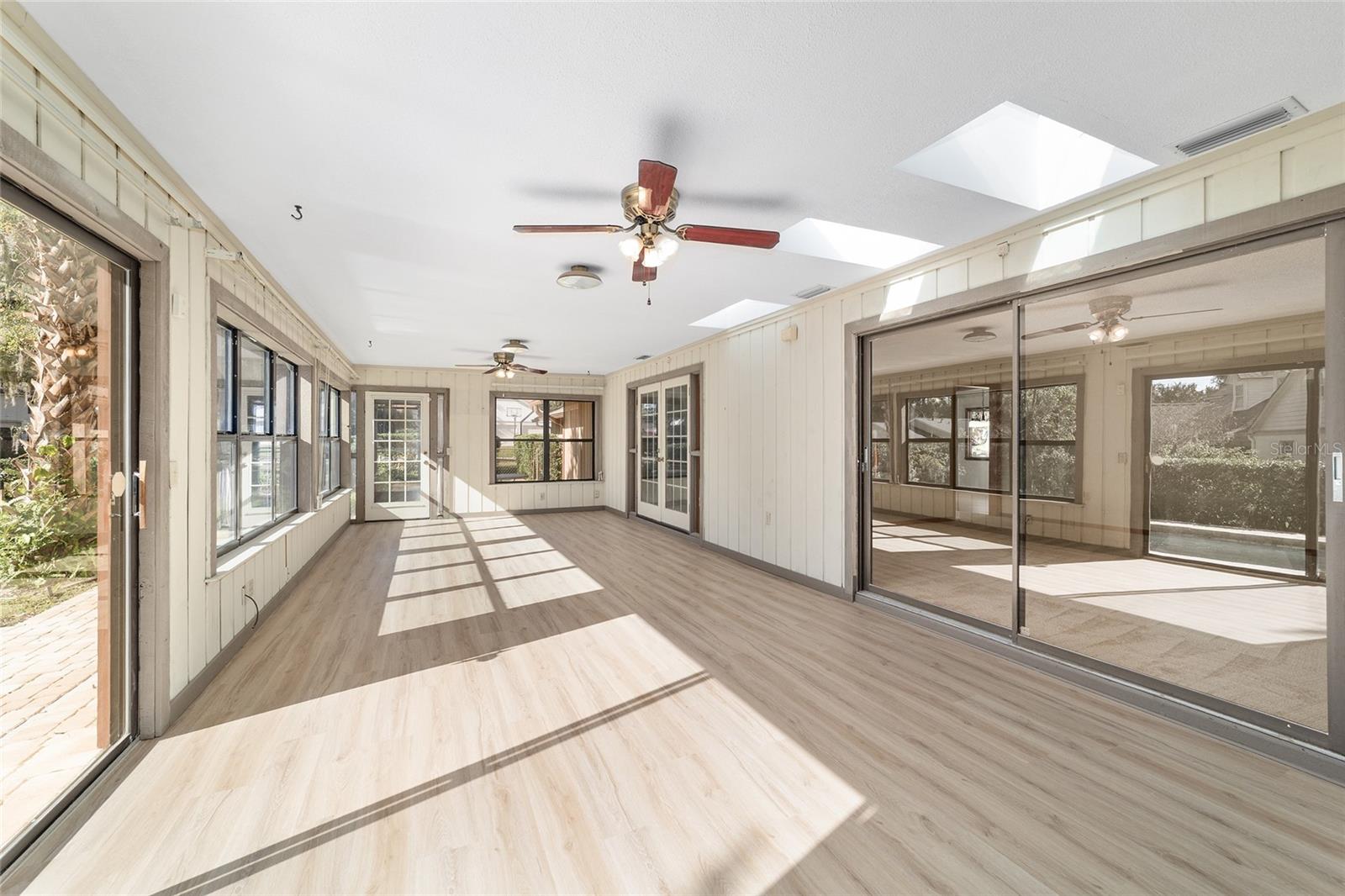 WOODFIELDS - Residential