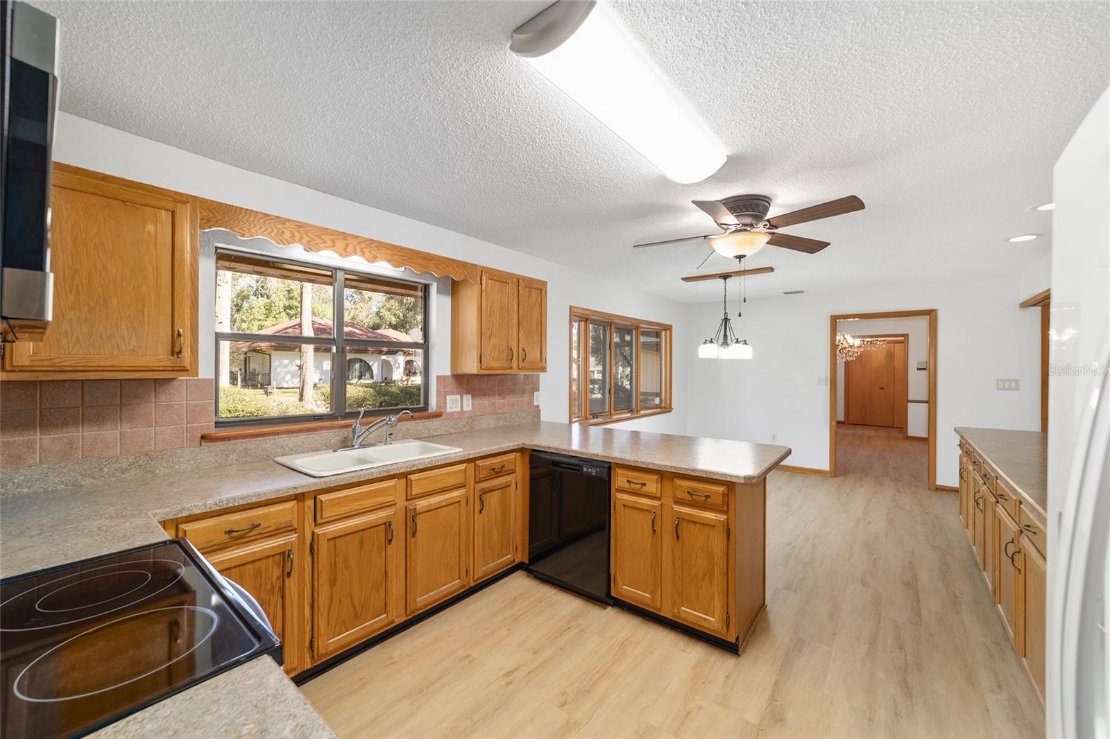 WOODFIELDS - Residential