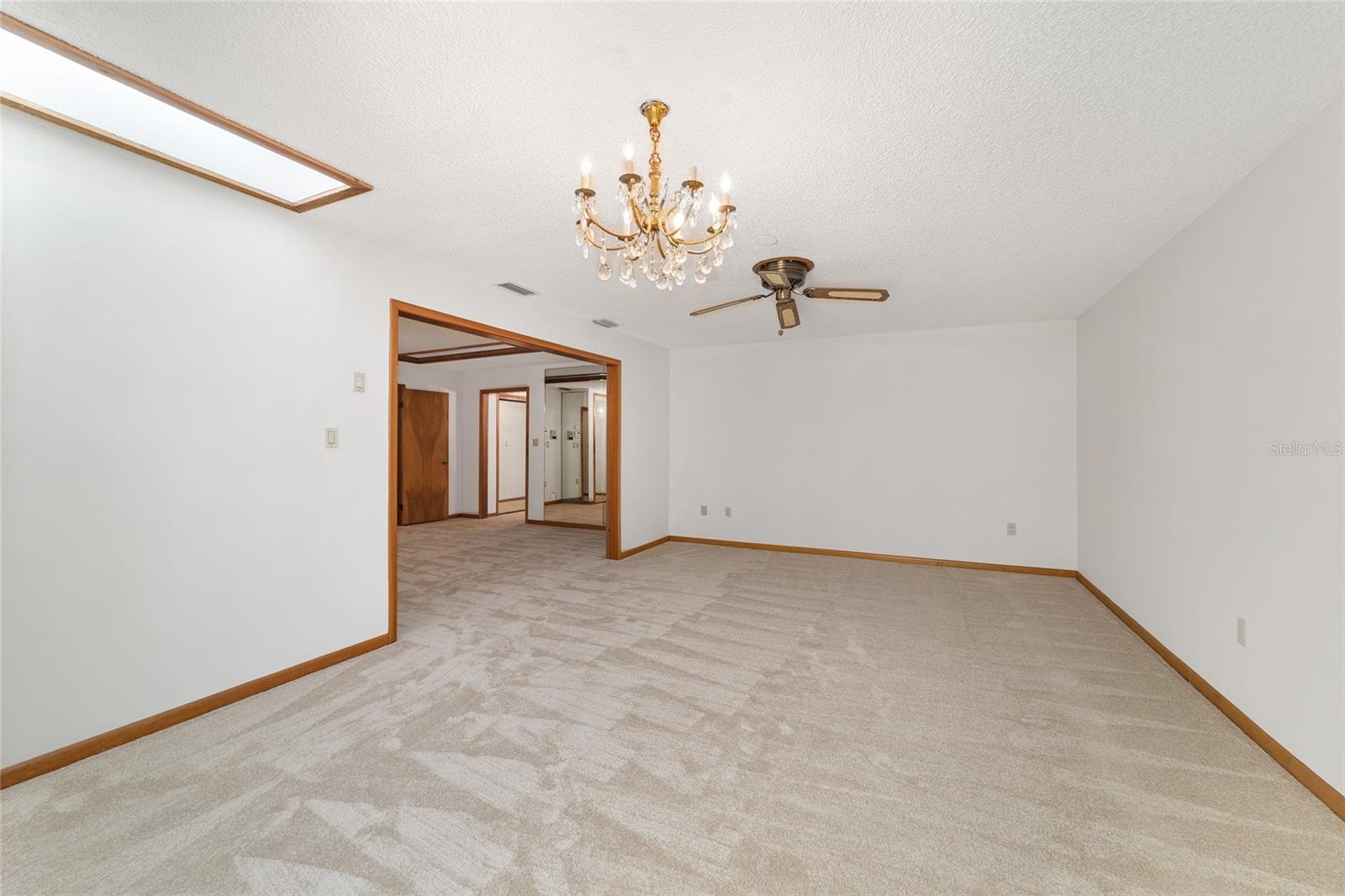 WOODFIELDS - Residential