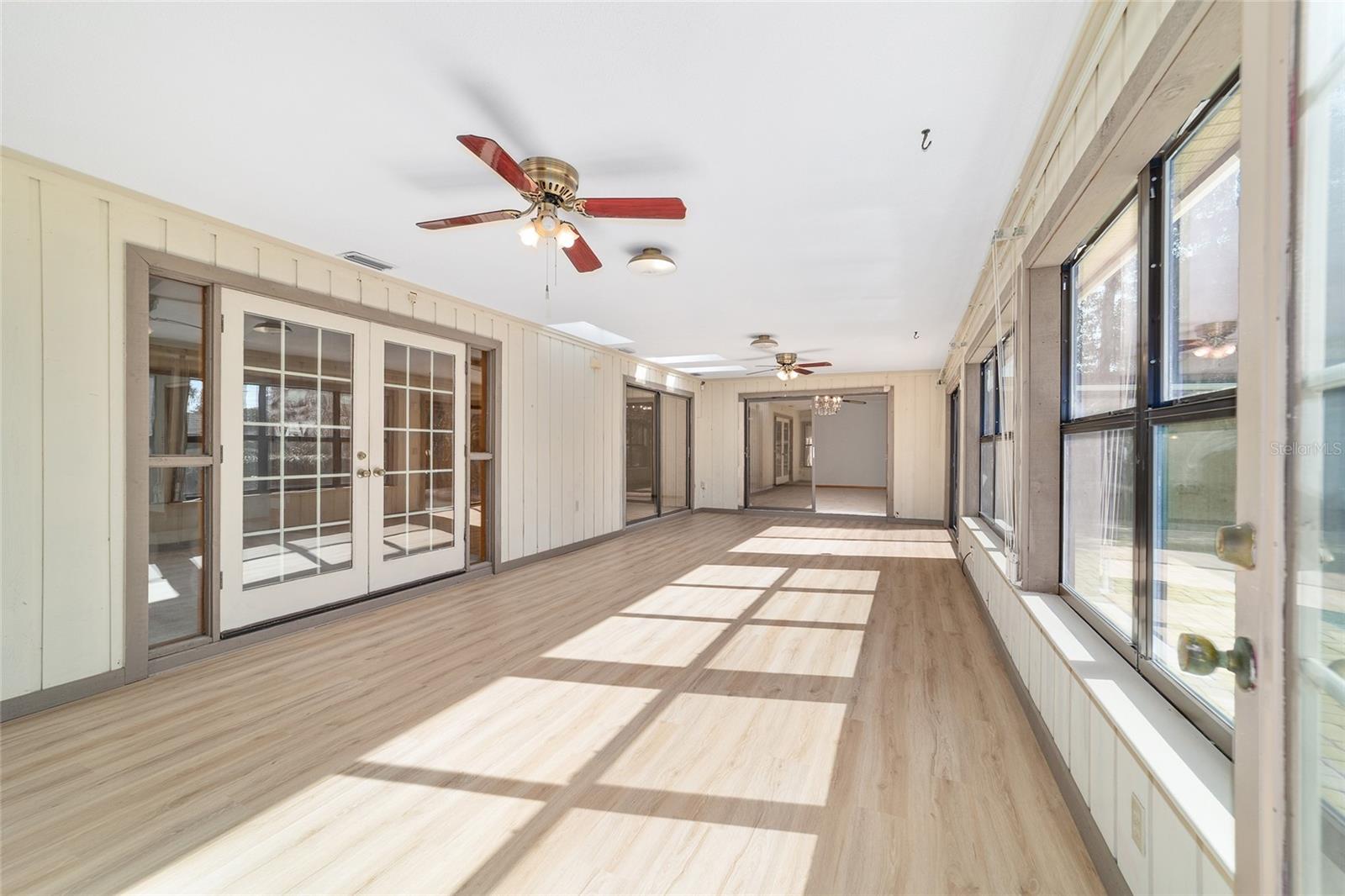 WOODFIELDS - Residential