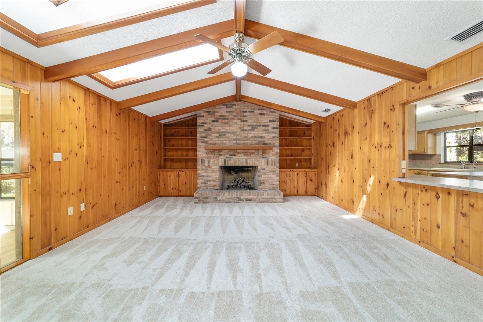 WOODFIELDS - Residential