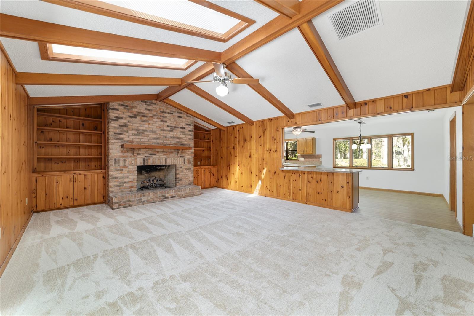 WOODFIELDS - Residential