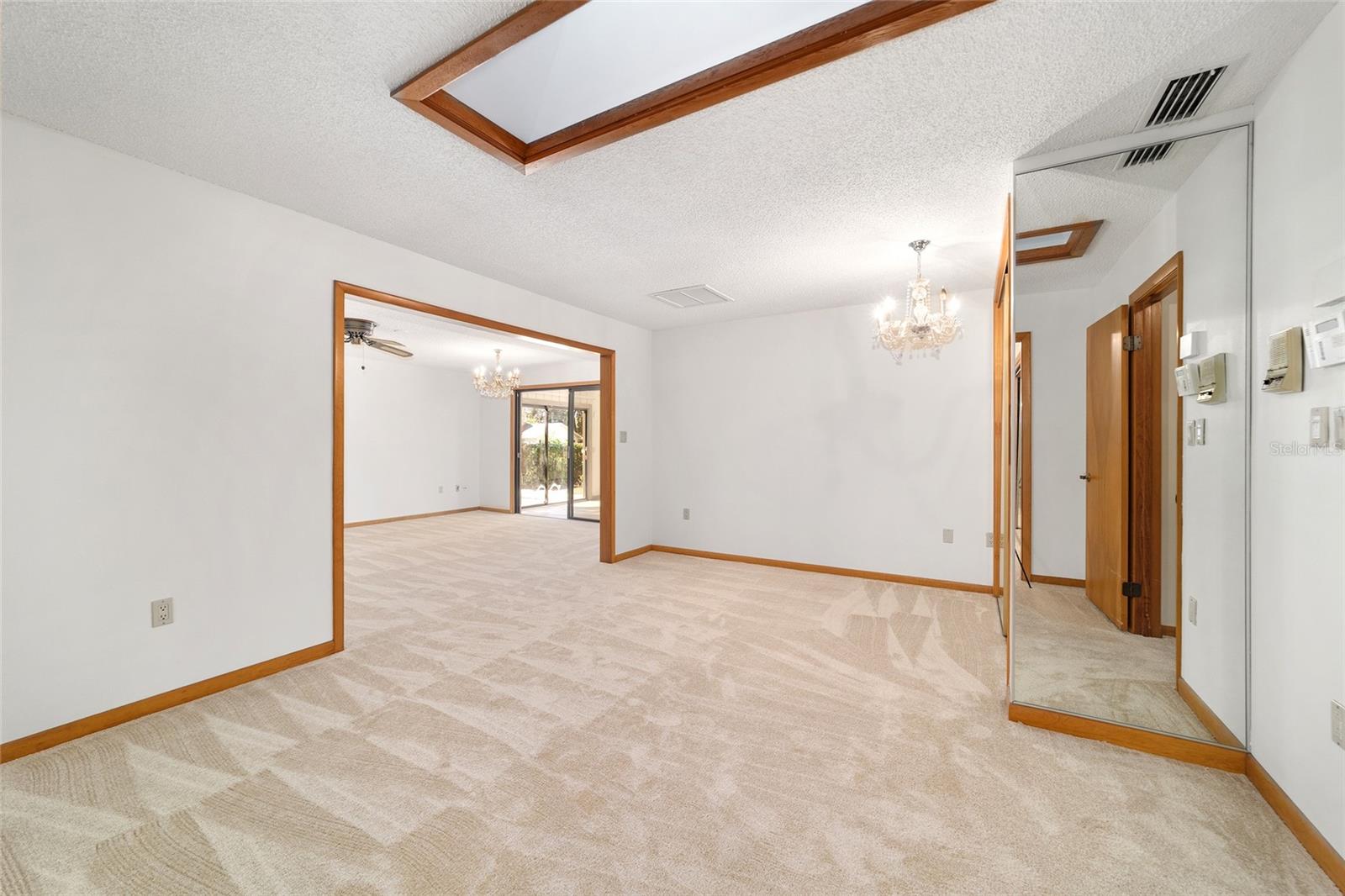 WOODFIELDS - Residential