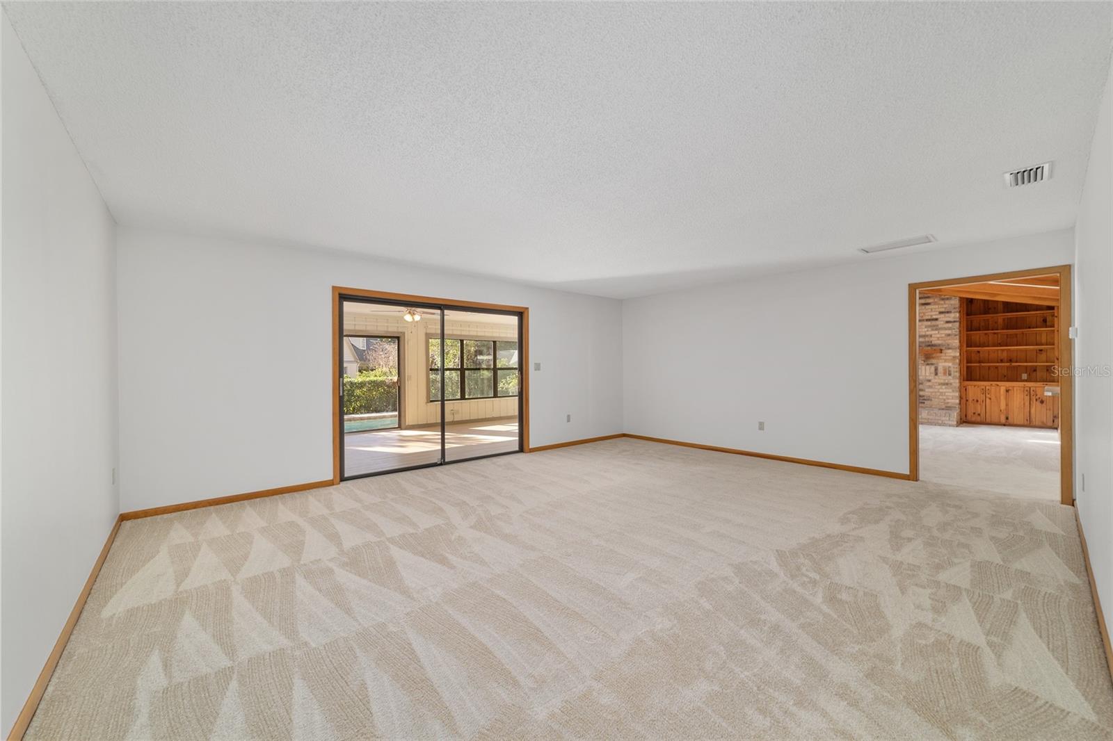 WOODFIELDS - Residential