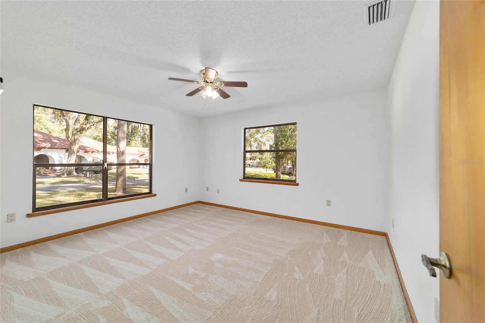 WOODFIELDS - Residential