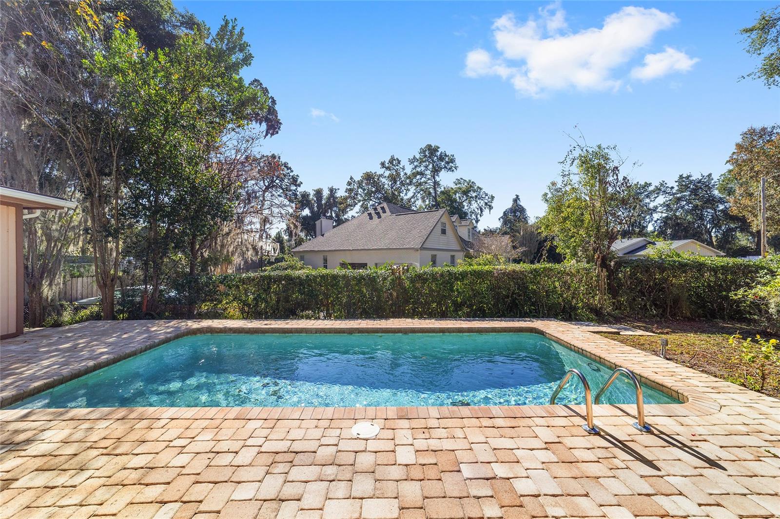 WOODFIELDS - Residential