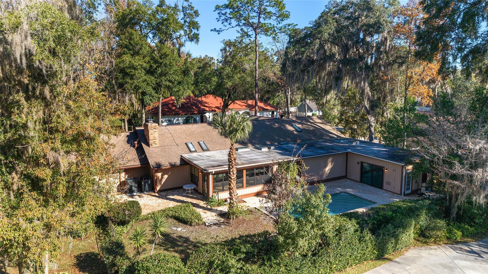 WOODFIELDS - Residential