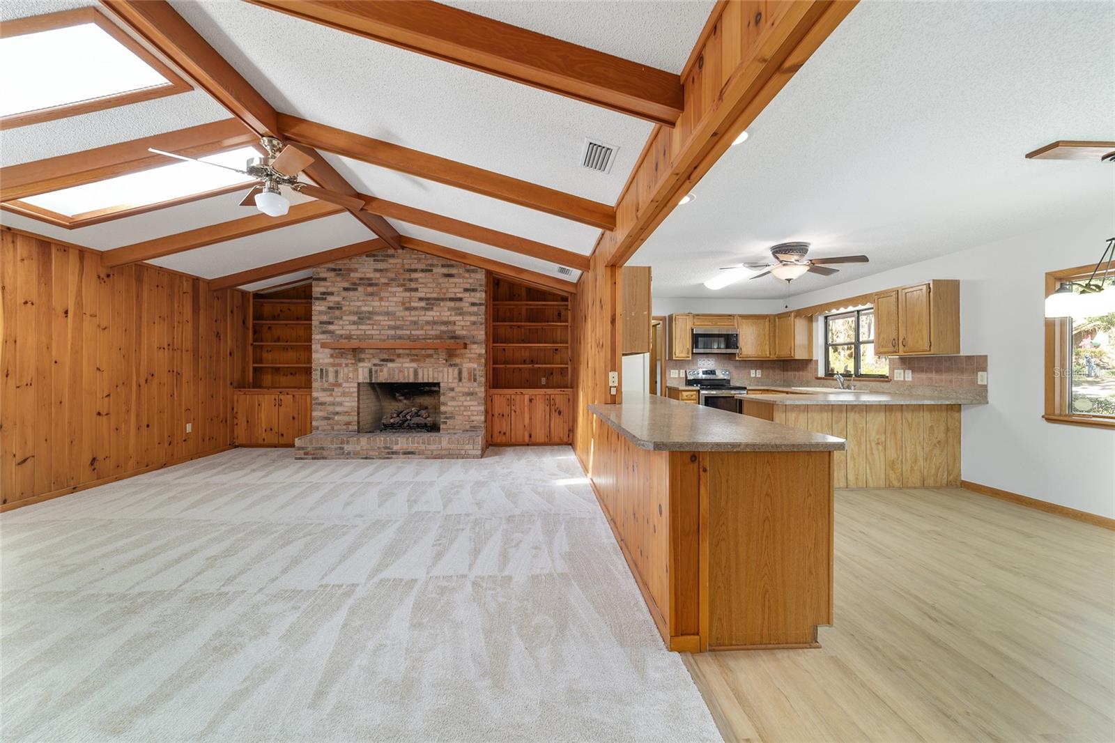 WOODFIELDS - Residential