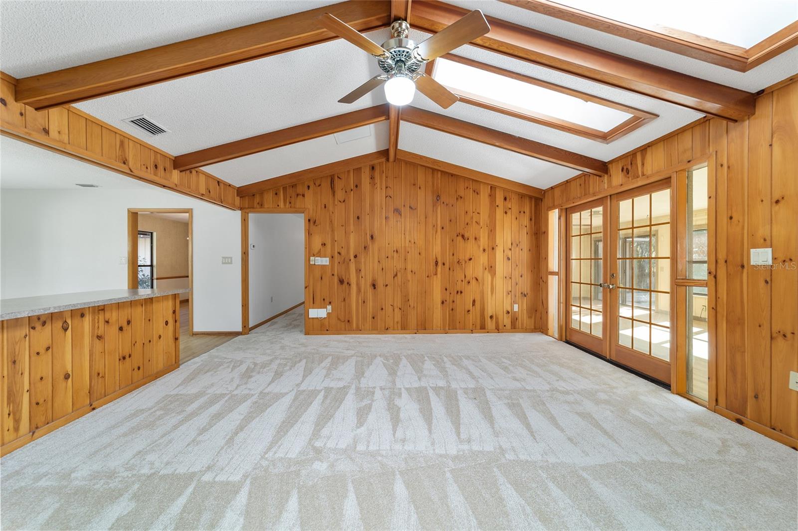 WOODFIELDS - Residential