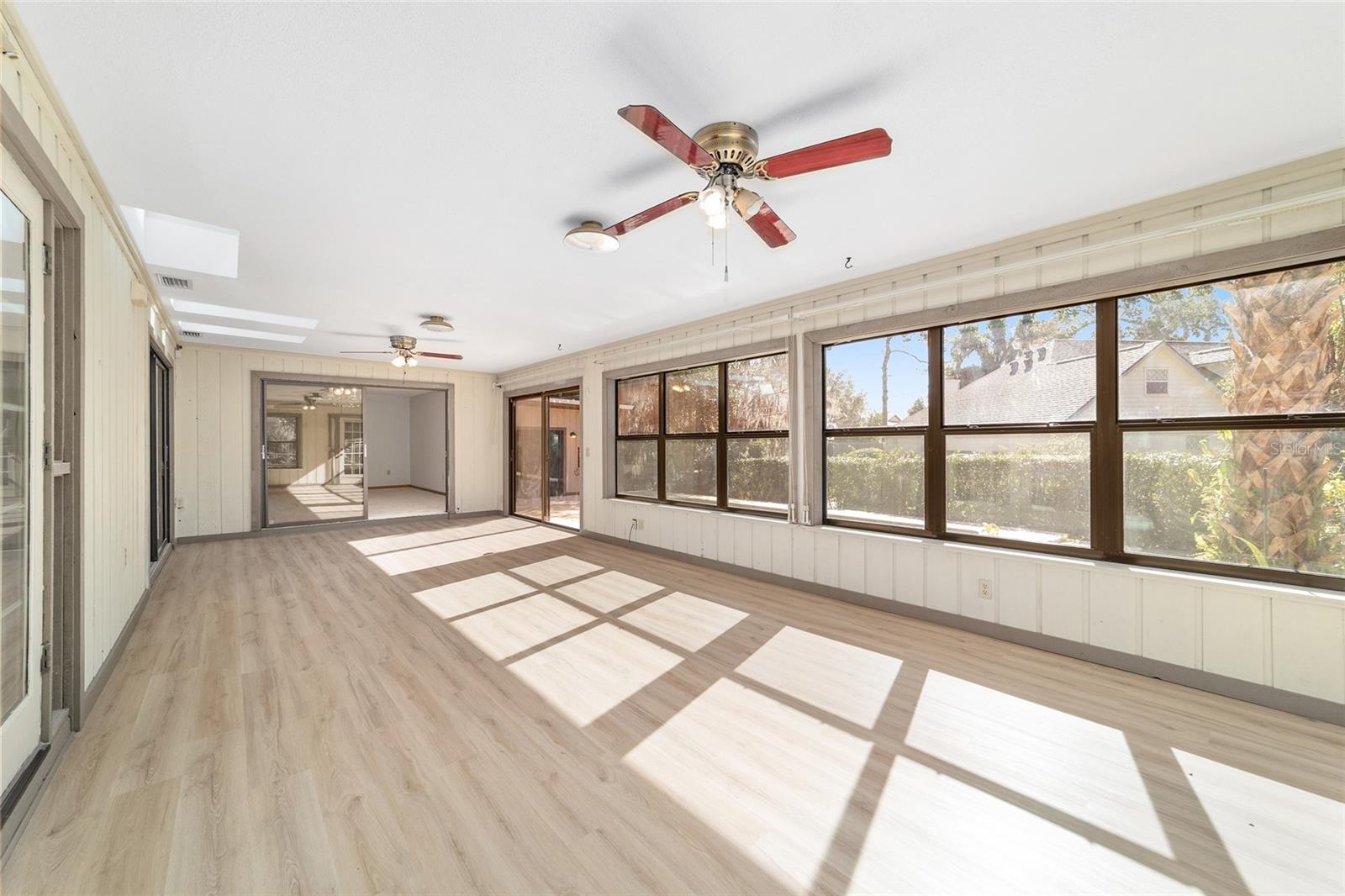 WOODFIELDS - Residential