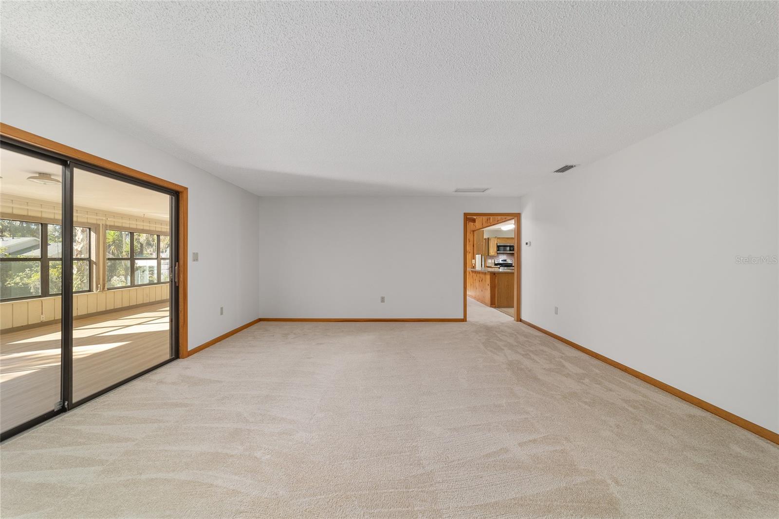 WOODFIELDS - Residential