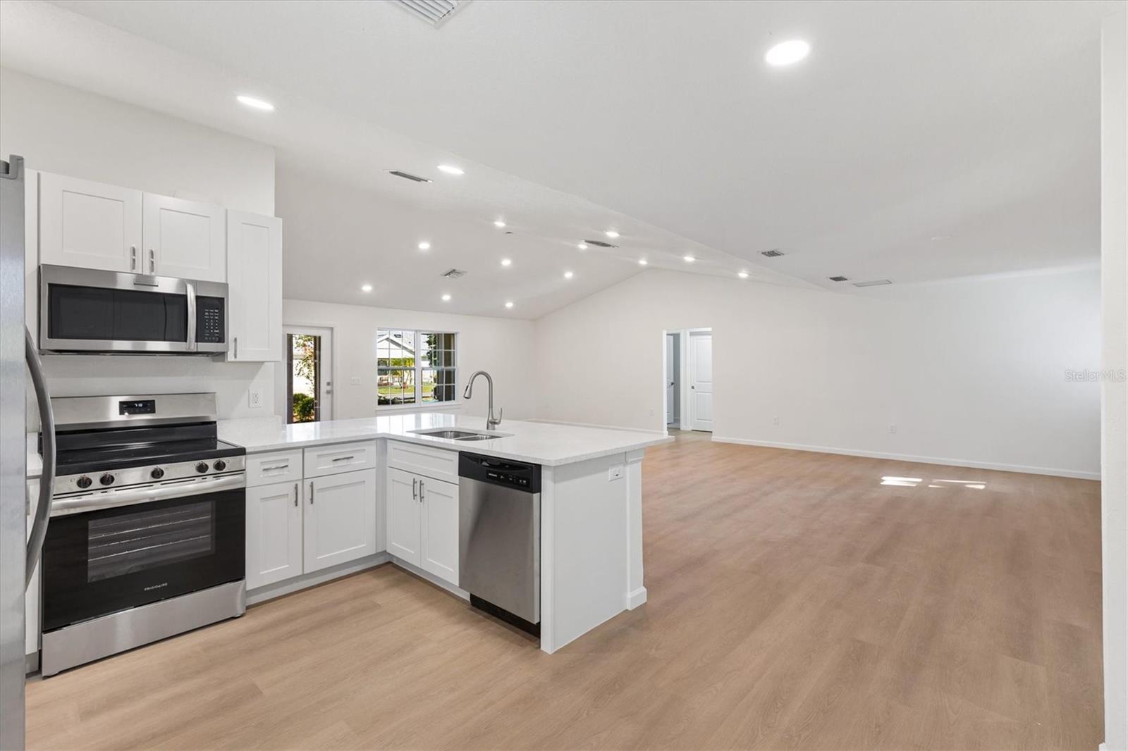 STONECREST - Residential