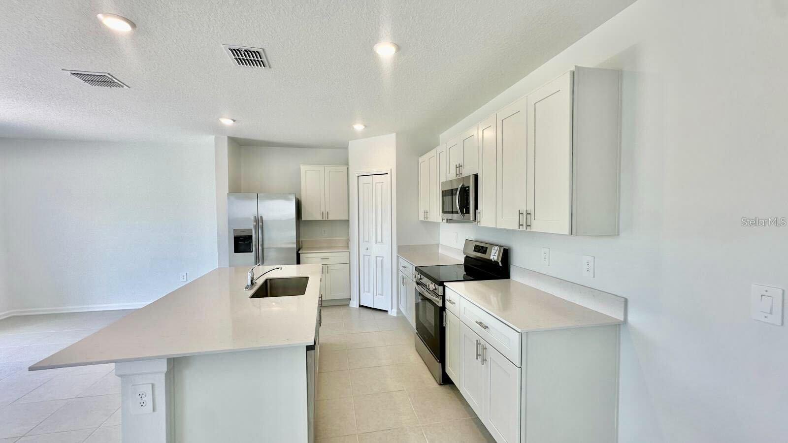 WESTVIEW POD B NEIGHBORHOOD 2A & 2B PH 1 - Residential Lease