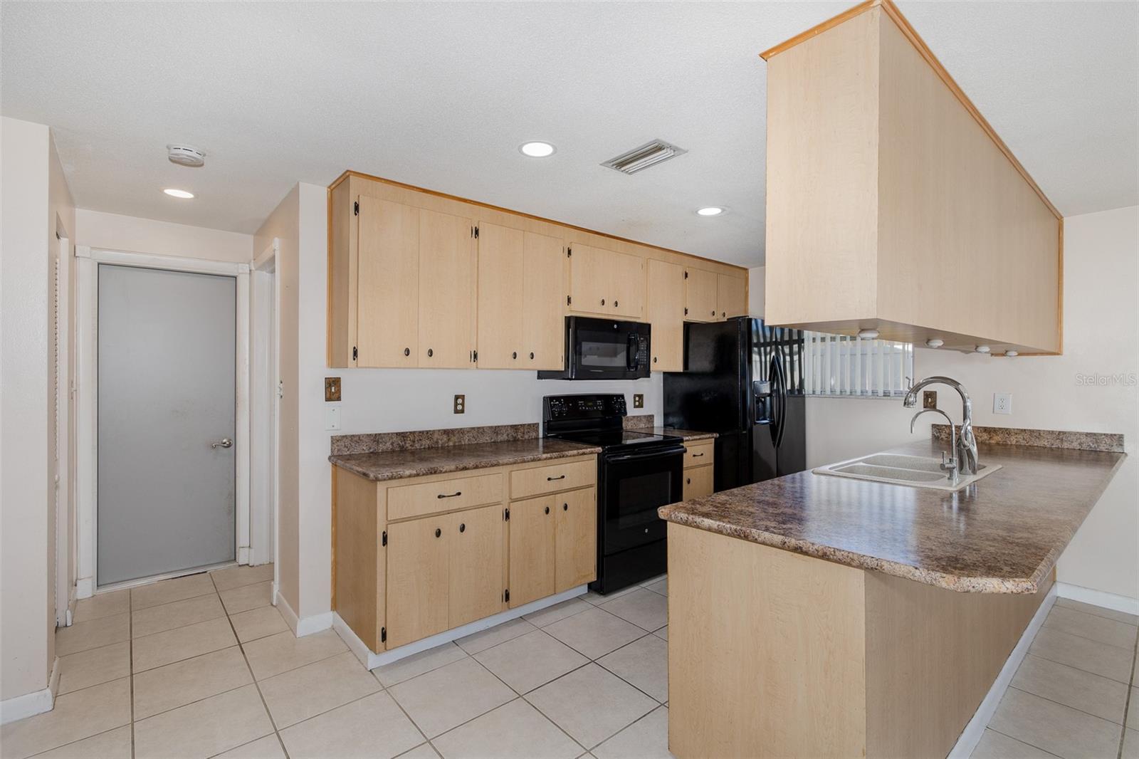 JASMINE LAKES - Residential