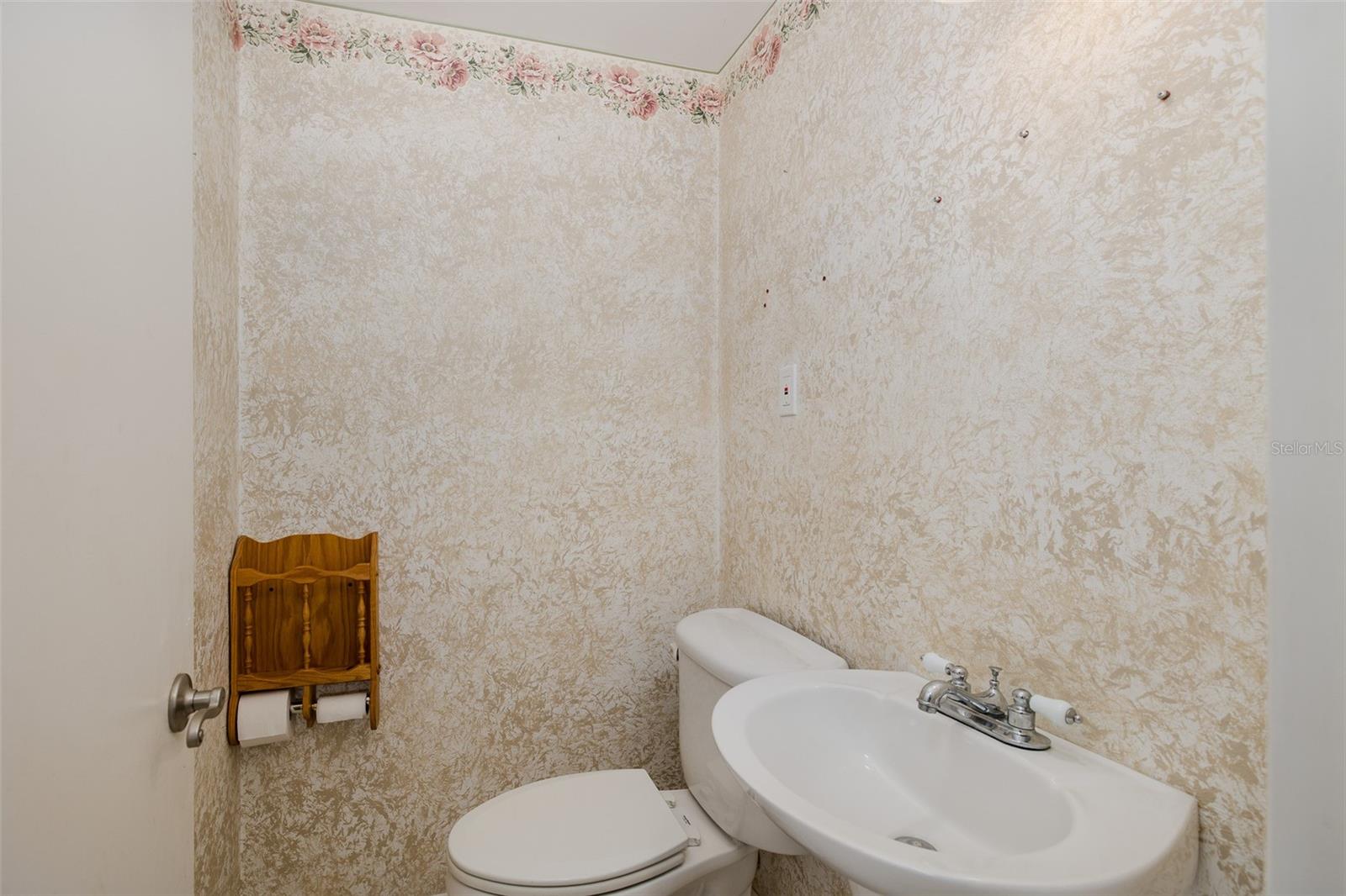 JASMINE LAKES - Residential