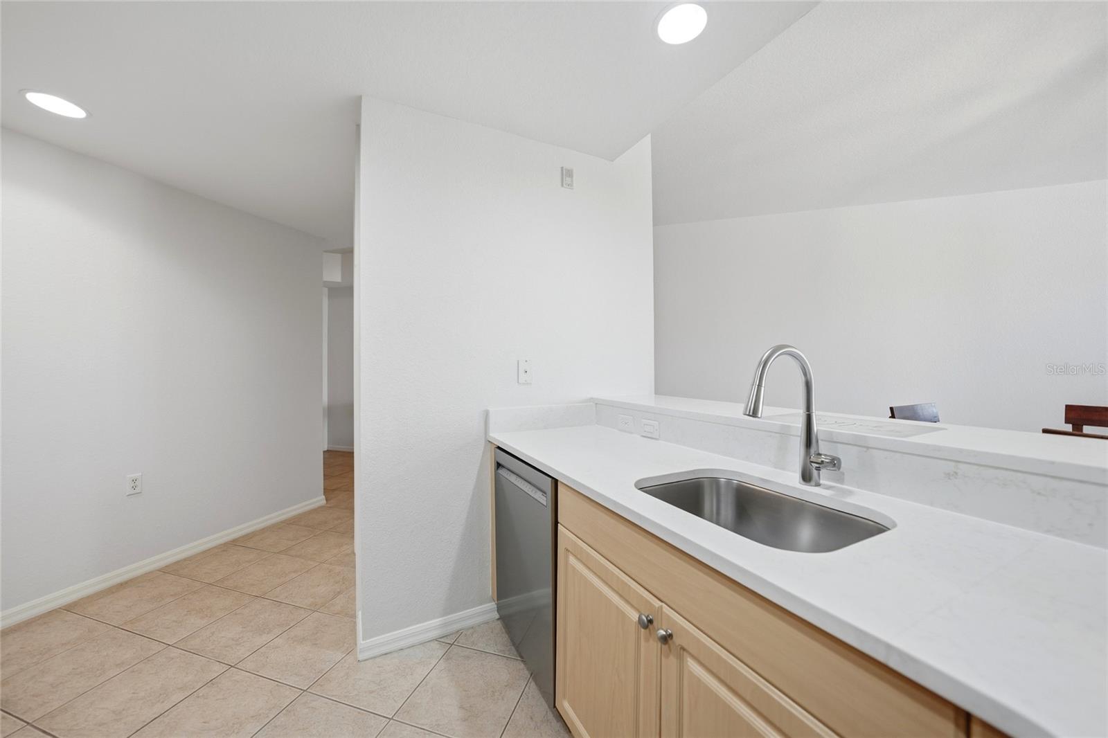 FOUNTAIN COURT PH 01 - Residential